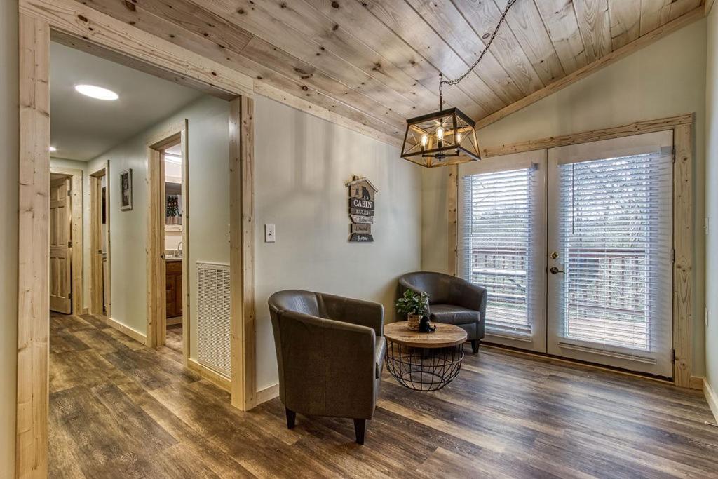 Whispering Winds, Hot Tub, Game Room, Wifi, 1089 Free Tickets Each Paid Day, Dollywood And More Gatlinburg Ngoại thất bức ảnh