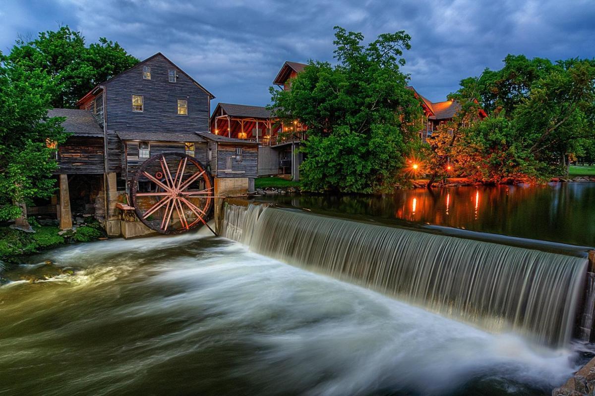 Whispering Winds, Hot Tub, Game Room, Wifi, 1089 Free Tickets Each Paid Day, Dollywood And More Gatlinburg Ngoại thất bức ảnh