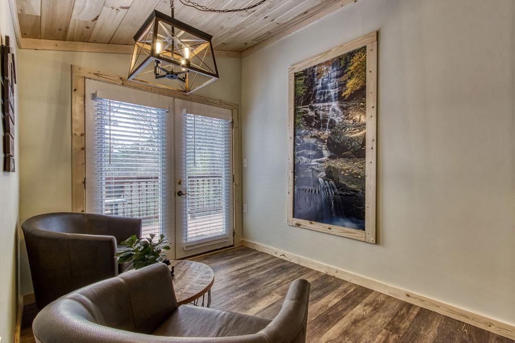 Whispering Winds, Hot Tub, Game Room, Wifi, 1089 Free Tickets Each Paid Day, Dollywood And More Gatlinburg Ngoại thất bức ảnh