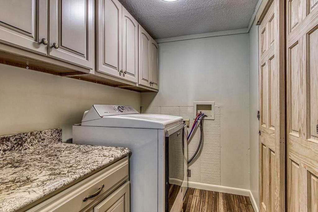 Whispering Winds, Hot Tub, Game Room, Wifi, 1089 Free Tickets Each Paid Day, Dollywood And More Gatlinburg Ngoại thất bức ảnh