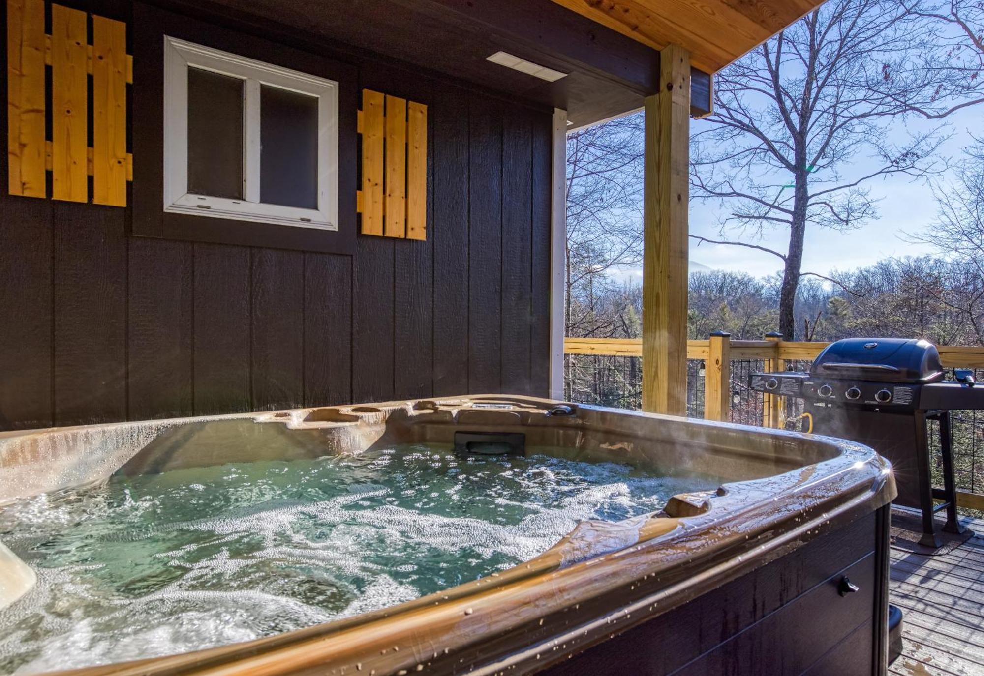 Whispering Winds, Hot Tub, Game Room, Wifi, 1089 Free Tickets Each Paid Day, Dollywood And More Gatlinburg Ngoại thất bức ảnh
